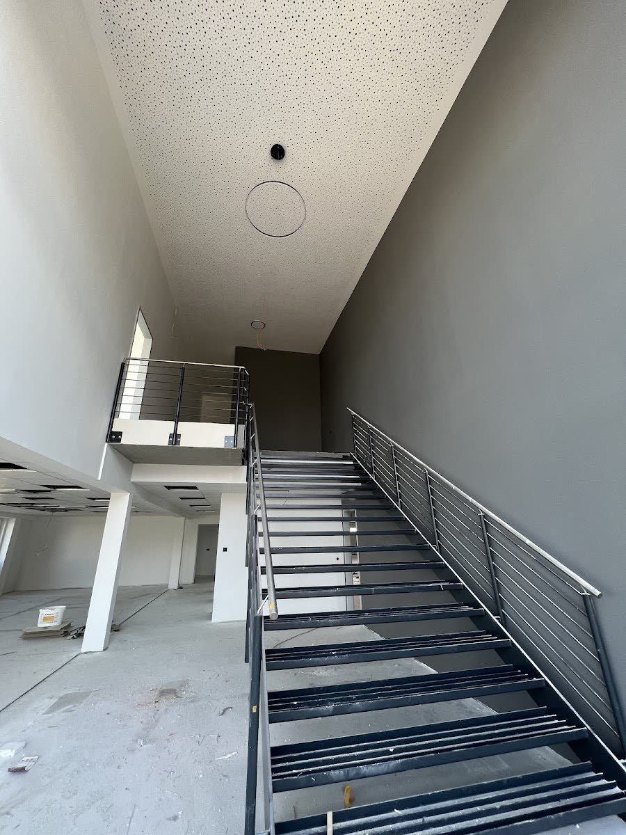 Treppenhaus mit neuem Estrich